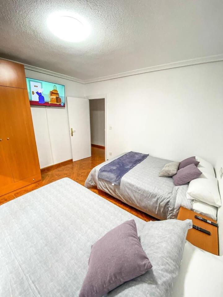 Residencial Leyra, Piso Centrico De 6 Habitaciones, 8 Camas Salamanca Exterior foto